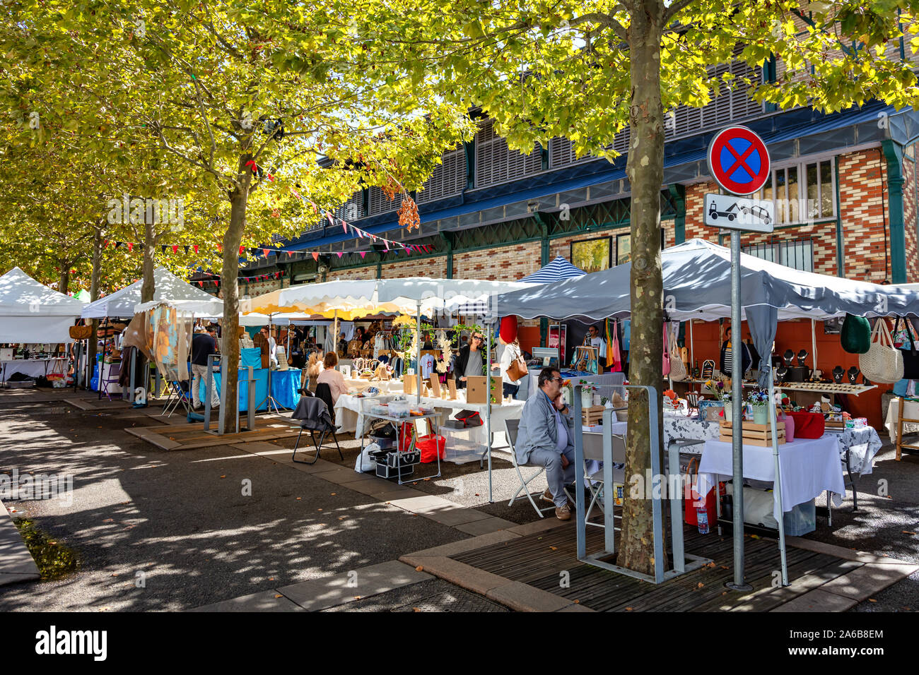 Saint-Jean-de-Luz, Francia - 08 settembre 2019 - Mercato vista hall Foto Stock