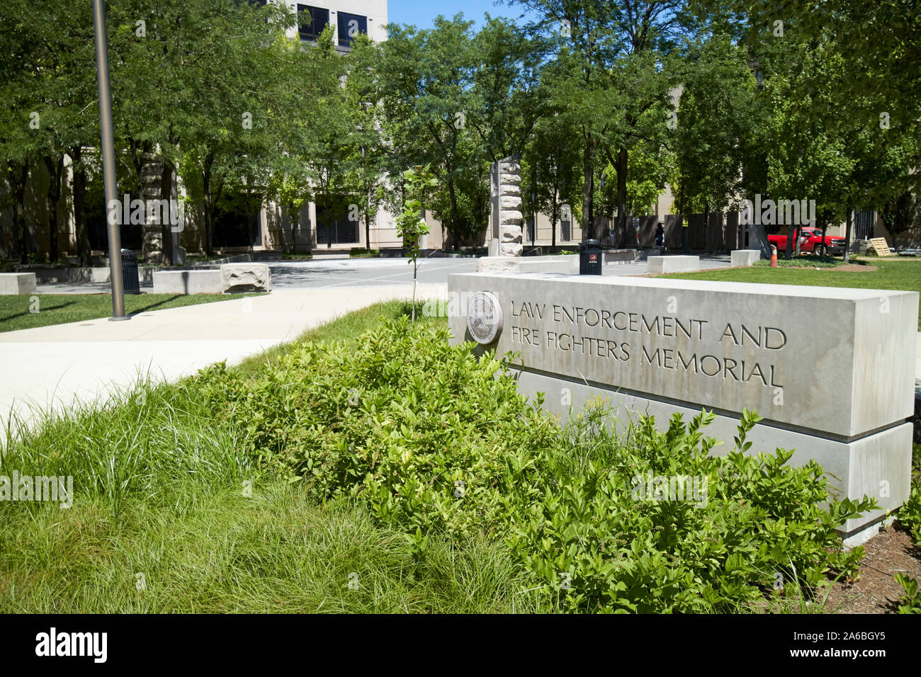 Indiana l'applicazione della legge e i vigili del fuoco memorial garden Indianapolis in Indiana USA Foto Stock