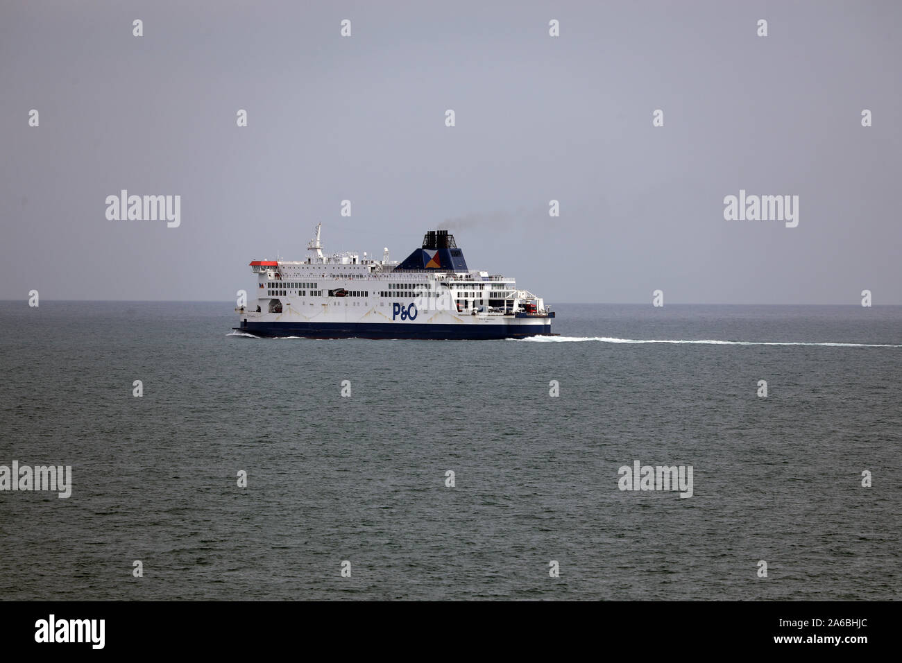 Navi sul Canale Inglese Foto Stock