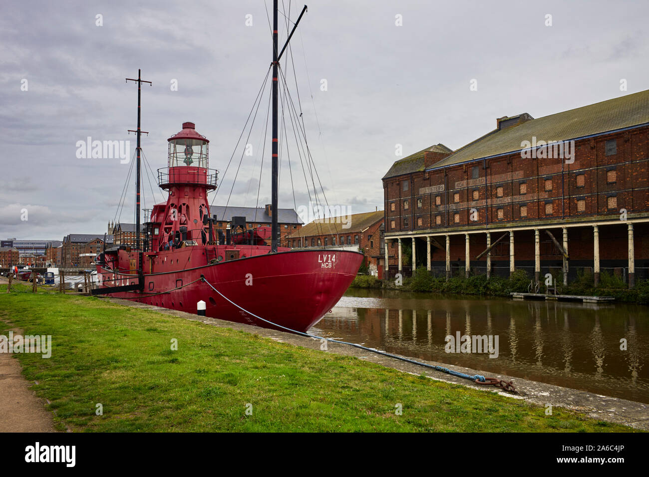 Lightship Sula ormeggiato a Gloucester sulla nitidezza canal Foto Stock