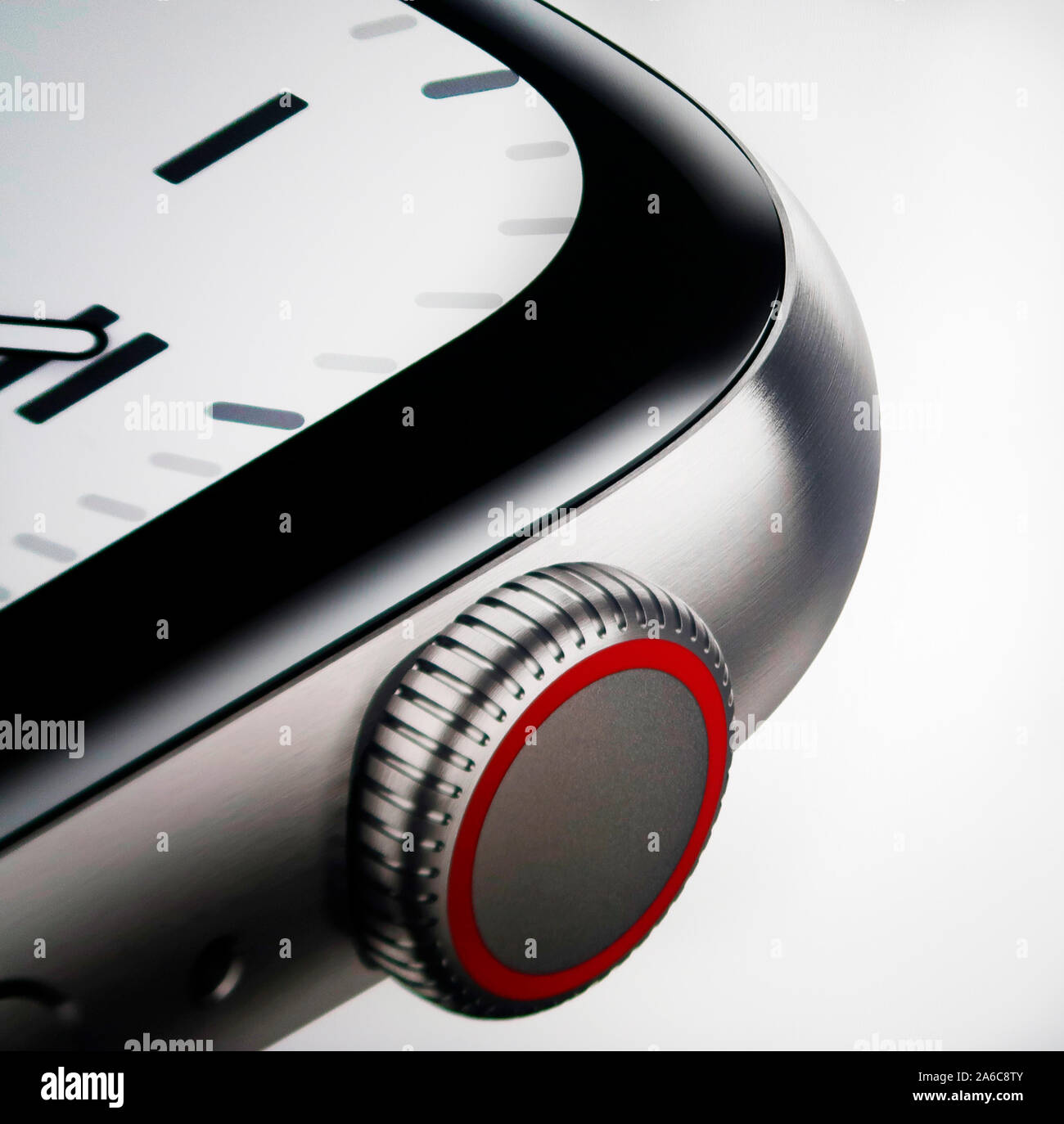 Apple Guarda serie 5, annunciato il 10 settembre 2019, è diventato disponibile il 20 settembre 2019. Foto Stock