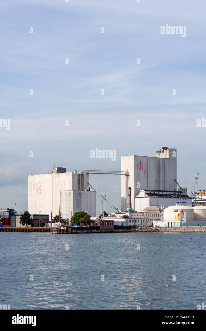 DLG (Dansk Landbrugs Grovvareselskab) silos in Nordhavn, Copenhagen, come apparivano in 2005 Foto Stock