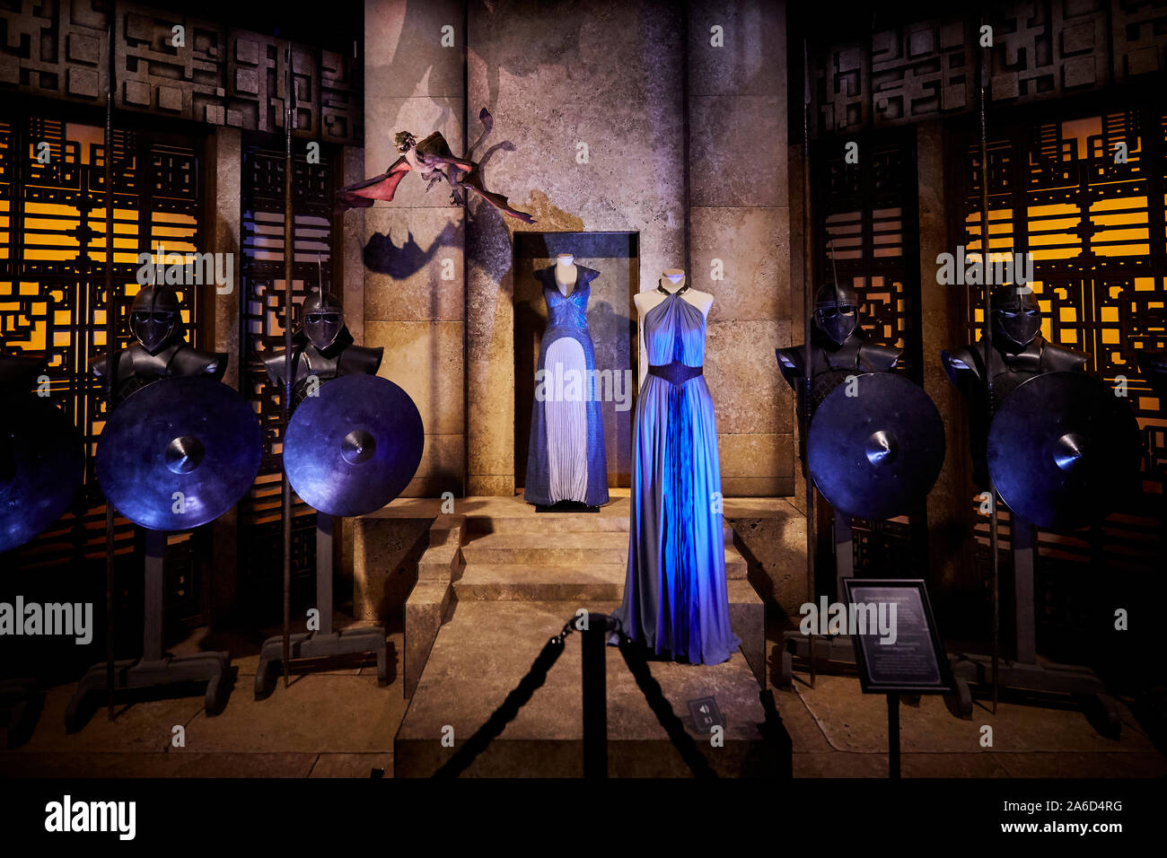 Gli elementi di gioco di troni exhibition vengono visualizzati al centro fieristico Ifema di Madrid. Foto Stock