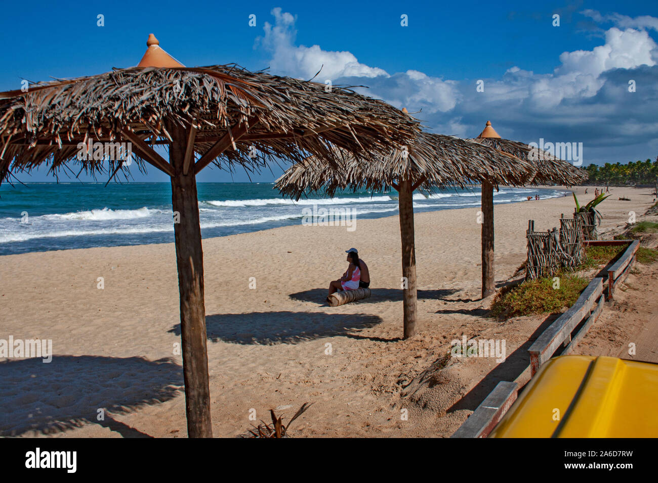 La spiaggia di Pontal de Maracaipe, un insediamento sulla spiaggia vicino alla città di Porto de Galinas, Stato di Pernambuco, Brasile. Foto Stock