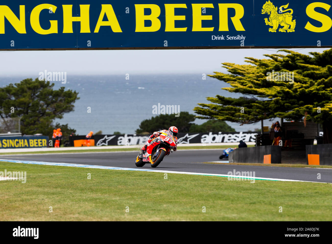 Il 26 ottobre 2019; Phillip Island Grand Prix Circuit, Phillip Island, Victoria, Australia; Australian Moto GP, giornata di qualifica; il numero 93 il Repsol Honda Team rider Marc Marquez durante un umido e ventoso libere 3 - Uso editoriale Foto Stock