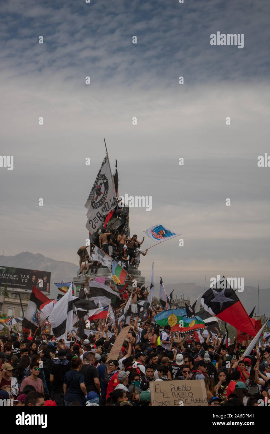 Il Cile proteste. La Marcha más grande de chile, più di 1 milioni di manifestanti Foto Stock