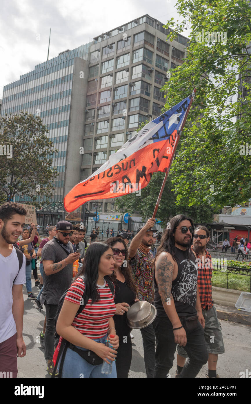 Il Cile proteste. La Marcha más grande de chile, più di 1 milioni di manifestanti Foto Stock