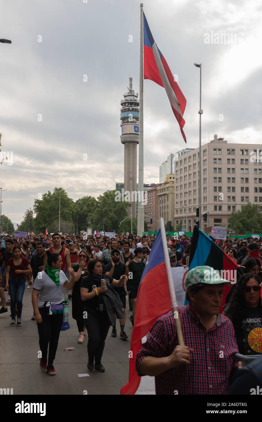 Il Cile proteste. La Marcha más grande de chile, più di 1 milioni di manifestanti Foto Stock