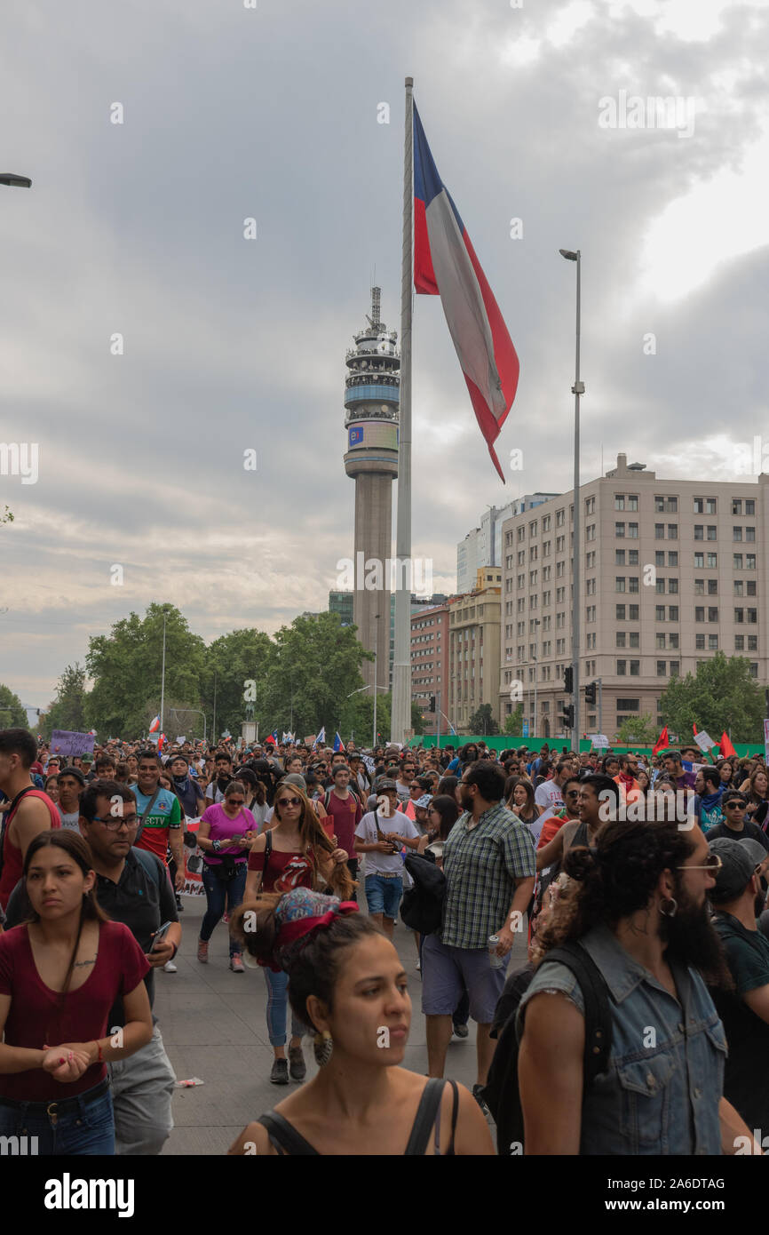 Il Cile proteste. La Marcha más grande de chile, più di 1 milioni di manifestanti Foto Stock