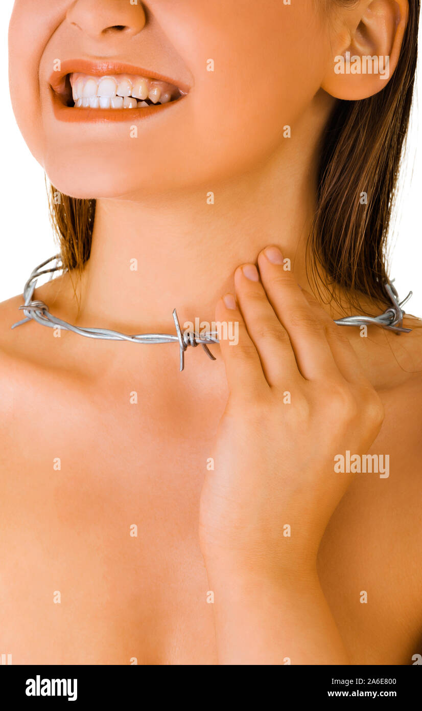 Donna con infiammazione della gola sensazione di dolore. L'angoscia i sintomi di infezione. Foto Stock