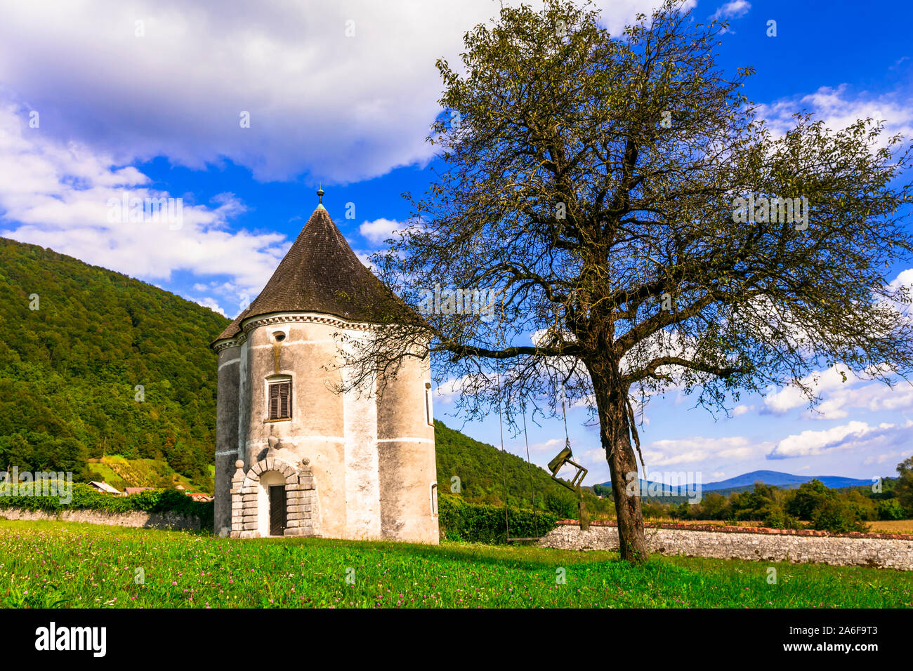 Viaggi e i punti di riferimento della Slovenia - Devil's tower in Soteska Foto Stock