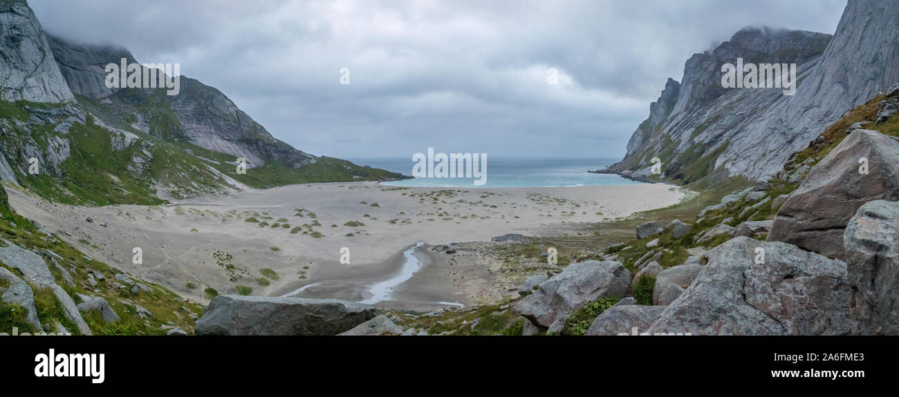 Grande, Sandy, bella spiaggia Bunes, Lofoten, Norvegia Foto Stock