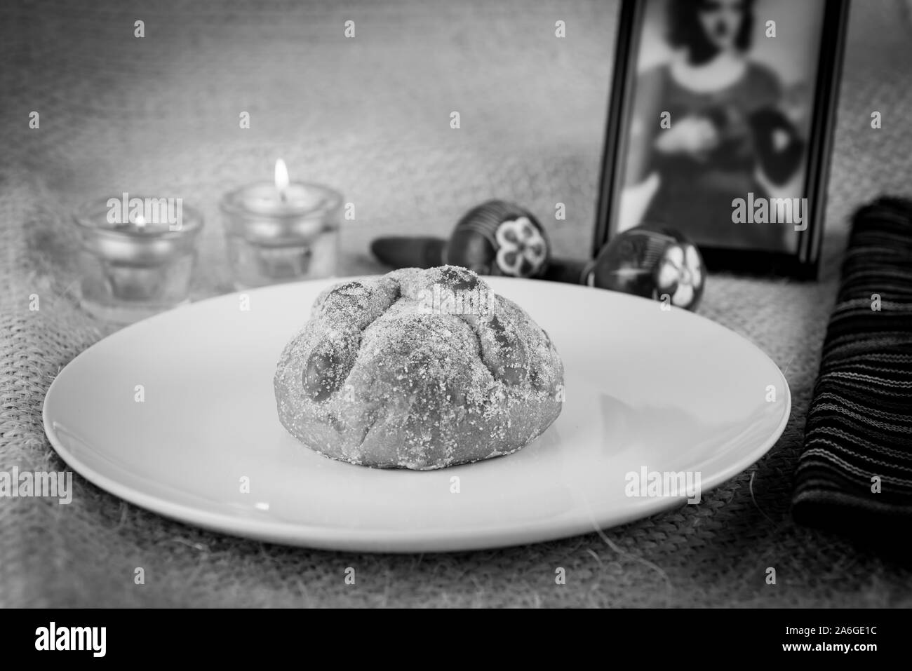 Dolce tradizionale noto come "Pan de muerto', originale dal Messico Foto Stock