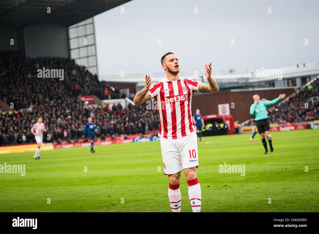 Marko Arnautovic palizzata per Stoke City a bet365 stadium prima del suo passaggio al West Ham a Londra, Foto Stock