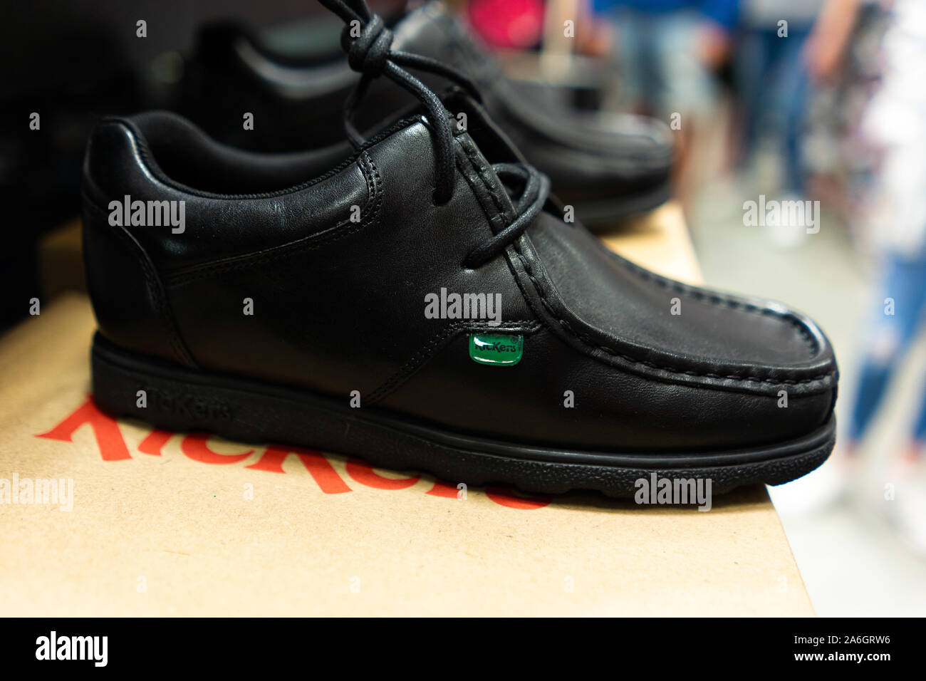 Negozio di scarpe kickers immagini e fotografie stock ad alta risoluzione -  Alamy