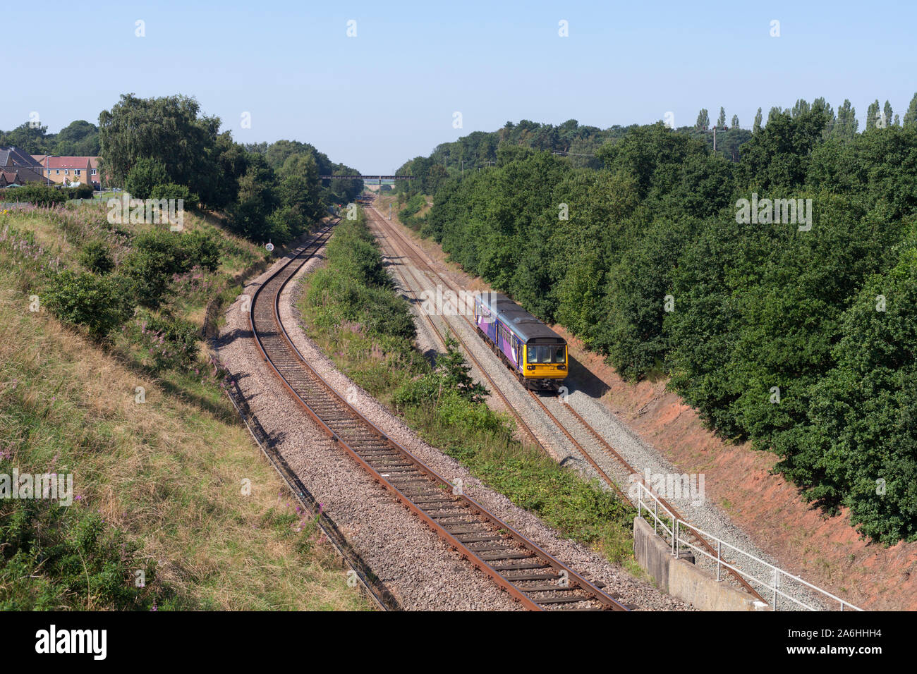 Arriva Nord classe rampa 142 pacer 142052 treno Passante Retford, Nottinghamshire con un Sheffield di Gainsborough stazione ferroviaria centrale Foto Stock