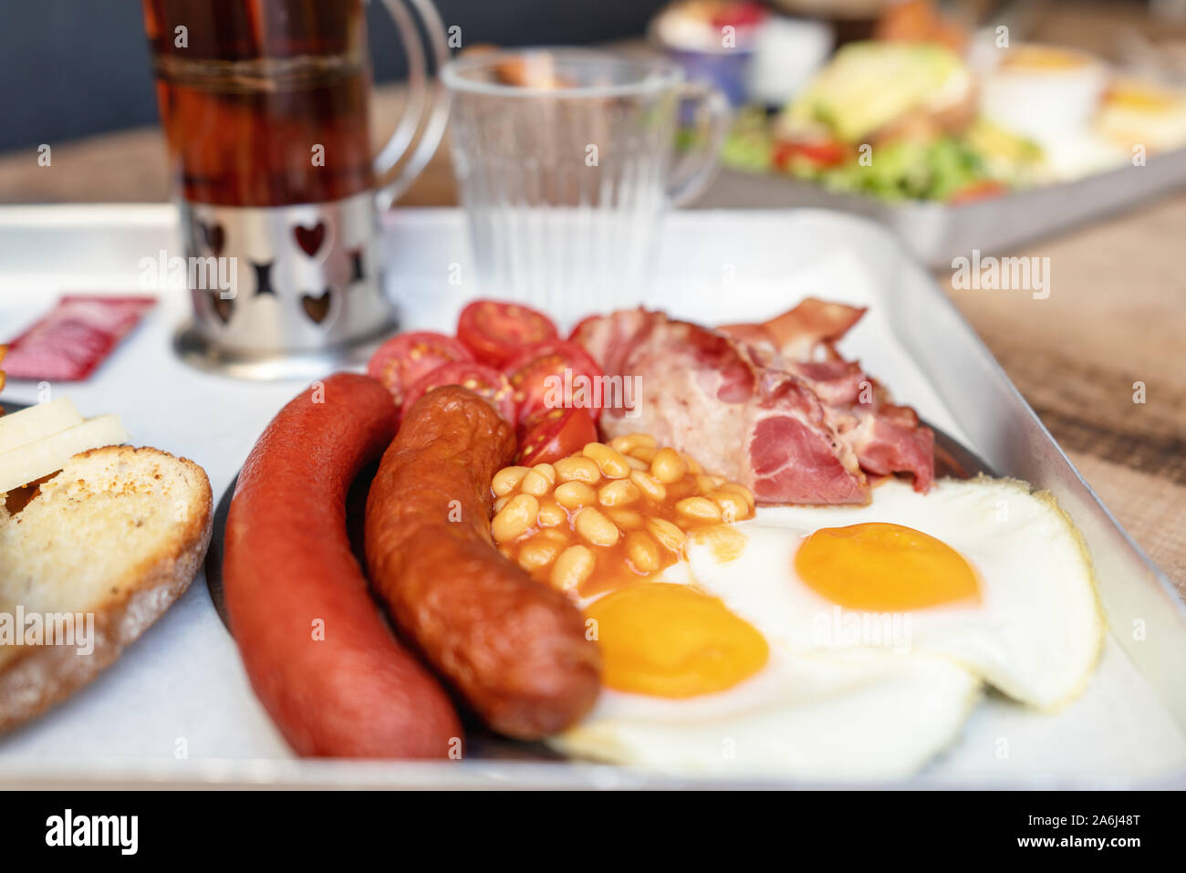 Una deliziosa prima colazione al mattino per un energico giorno. Foto Stock