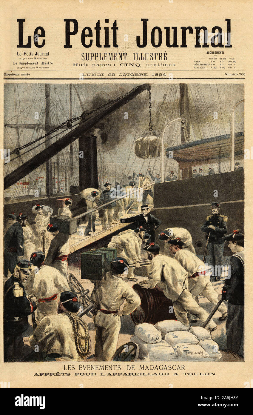 Armement a Tolone des croiseurs Dupetit-Thouars et Laperouse, et embarquement de 15 000 hommes de troupe, En vue d'une spedizione una Madagascar, sur de Foto Stock