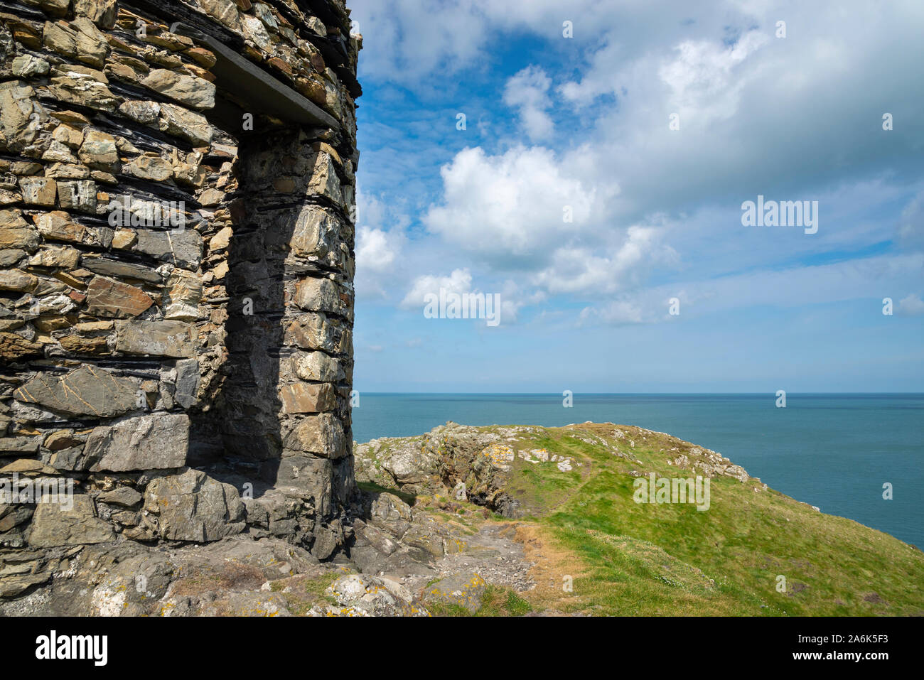 Vista dalla Torre Abereiddy sulla costa del nord Pembrokeshire, Galles. Foto Stock