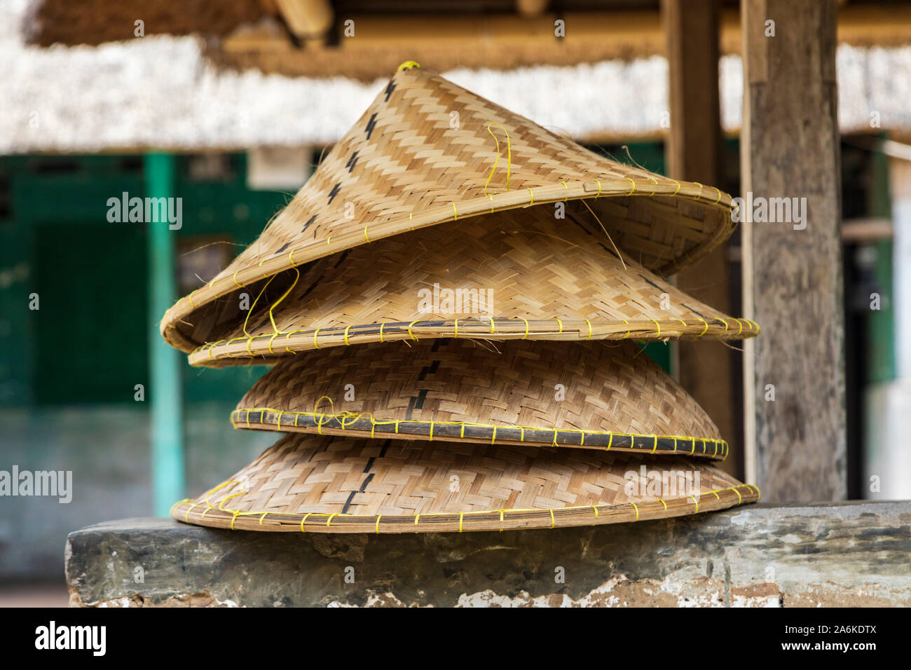 Tradizionali asiatici conica di cappelli in Ubud, Bali, Indonesia, Asia sud-orientale, Asia Foto Stock