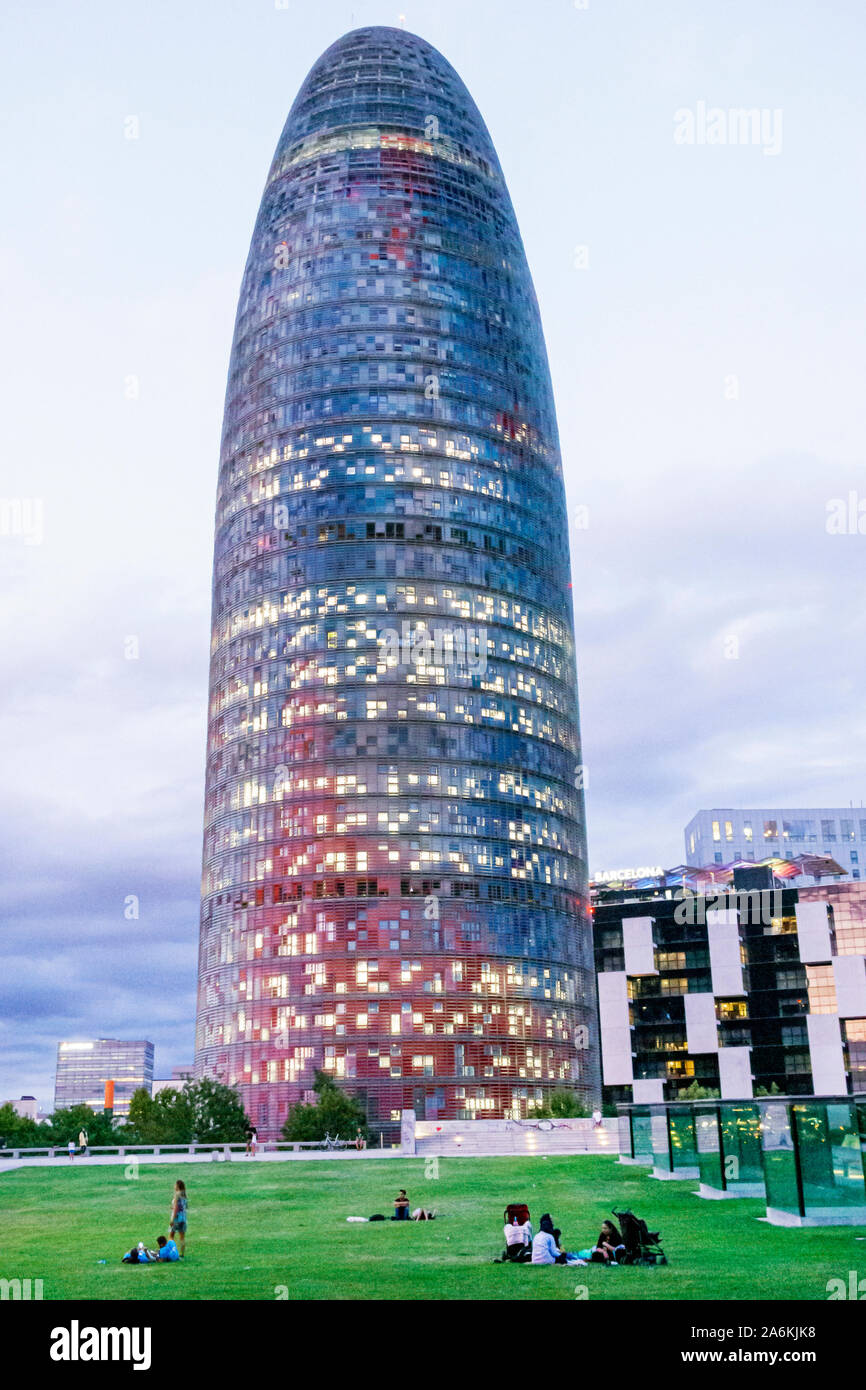 Barcellona Spagna,Catalonia Poblenou,Torre Glories,Agbar Tower,grattacielo,architetto Jean Nouvel,architettura high-tech,Espressionismo strutturale,Plaza Pl Foto Stock