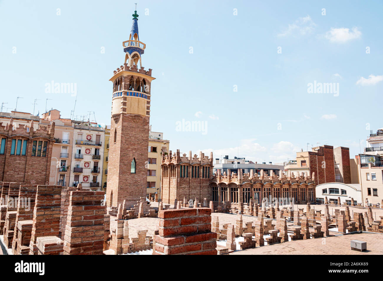 Barcellona Spagna,Catalonia Montjuic,CaixaForum,galleria museo d'arte contemporanea,esterno,ex fabbrica tessile,Casaramona,di Josep Puig i Cadafalch,TOW Foto Stock