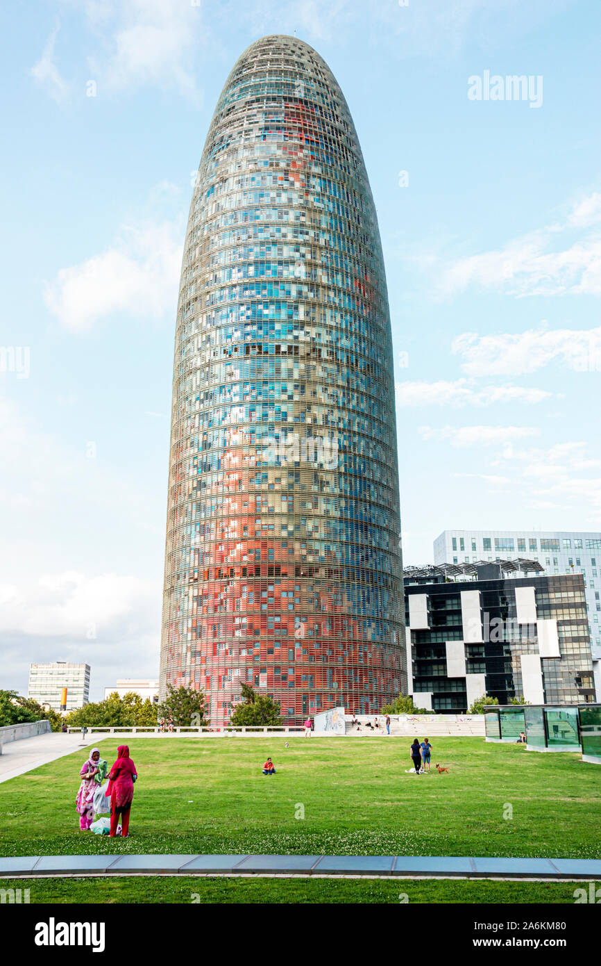 Barcellona Spagna,Catalonia Poblenou,Torre Glories,Agbar Tower,grattacielo,architetto Jean Nouvel,architettura high-tech,Expressionismo strutturale,multi-co Foto Stock