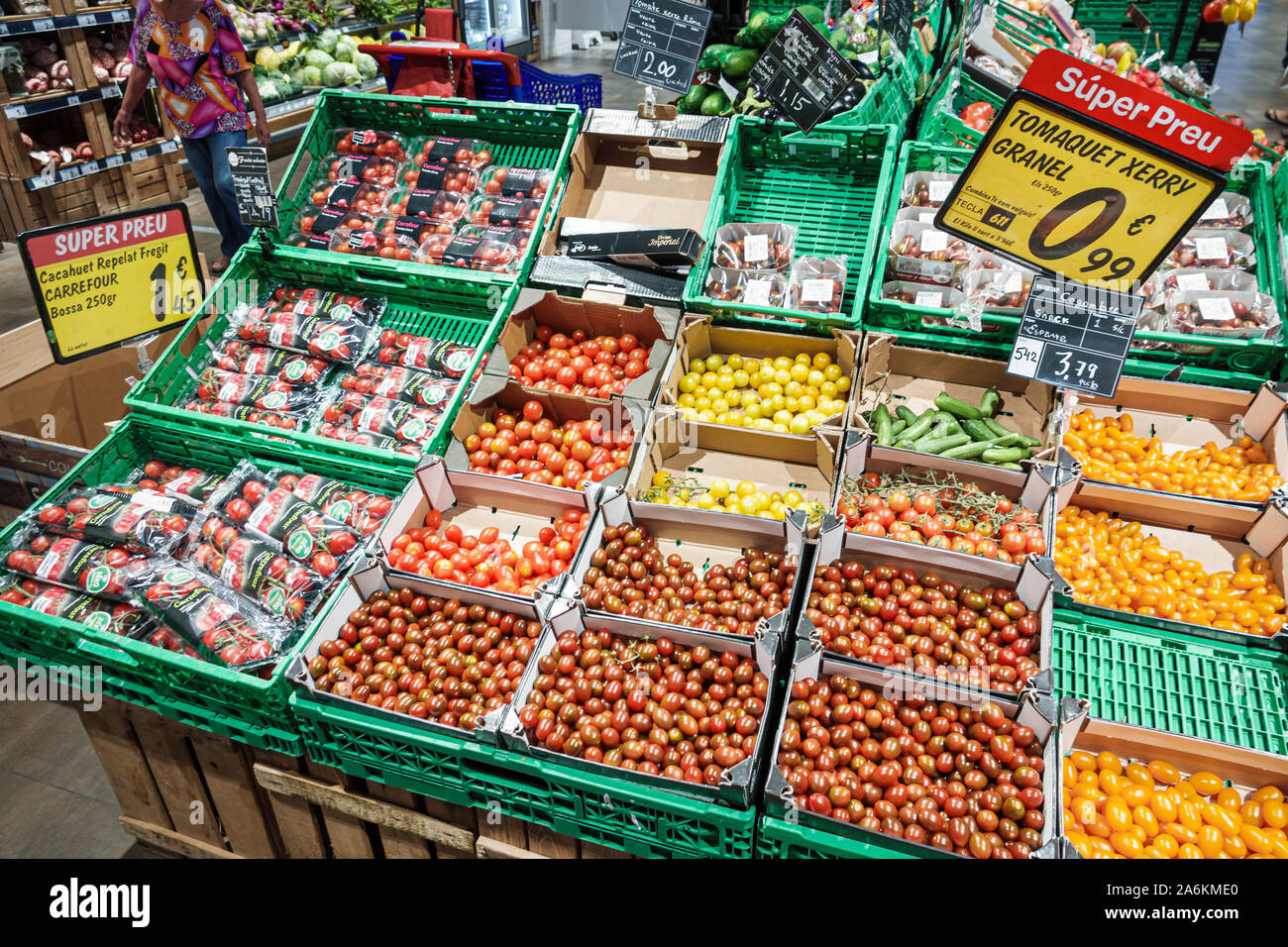 Barcellona Spagna,Catalogna Catalunya,Poblenou,Avinguda Diagonal Avenue,Glories shopping shopper shopping negozi mercati di mercato acquisti di mercato s Foto Stock