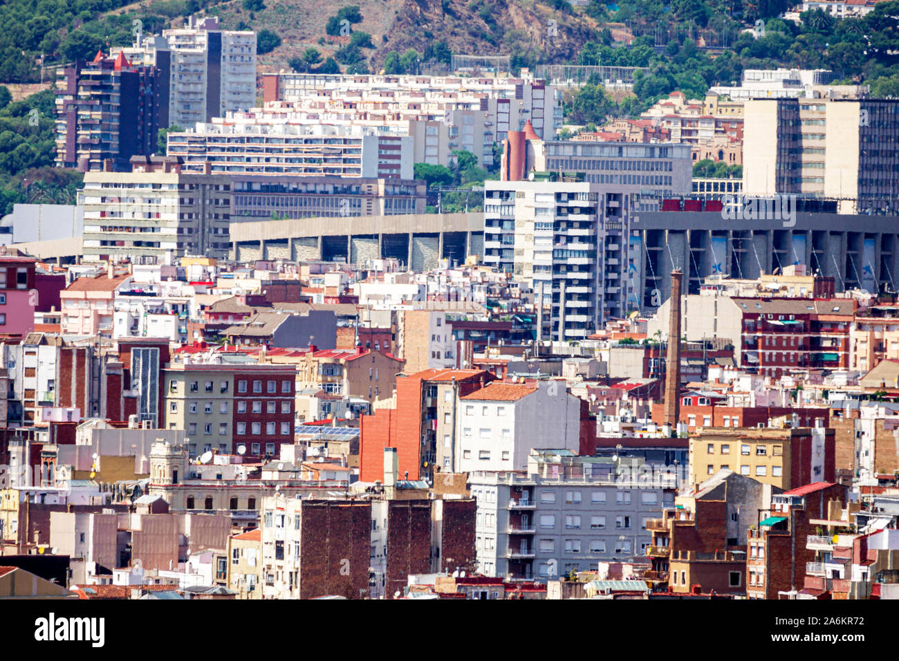 Barcellona Spagna,Catalonia Parc de Montjuic,skyline della città,vista su Les Corts,edifici,collina,alto,tetti,concetto densità di popolazione urbana,ES190 Foto Stock
