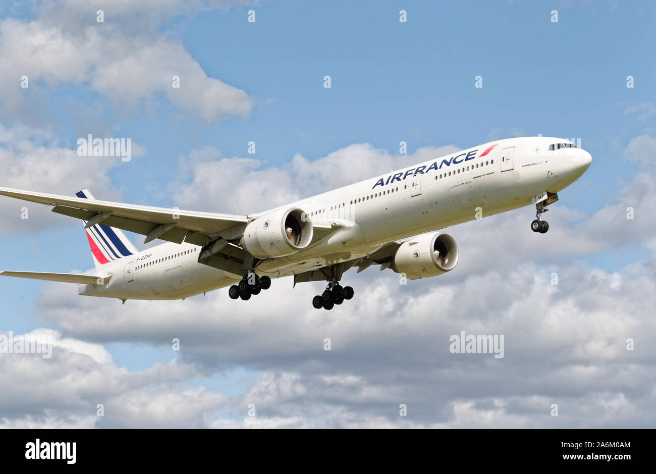 Quebec, Canada. Un Airfrance Boeing 787-9 arrivando a Montréal-Pierre Elliott Trudeau International Airport Foto Stock