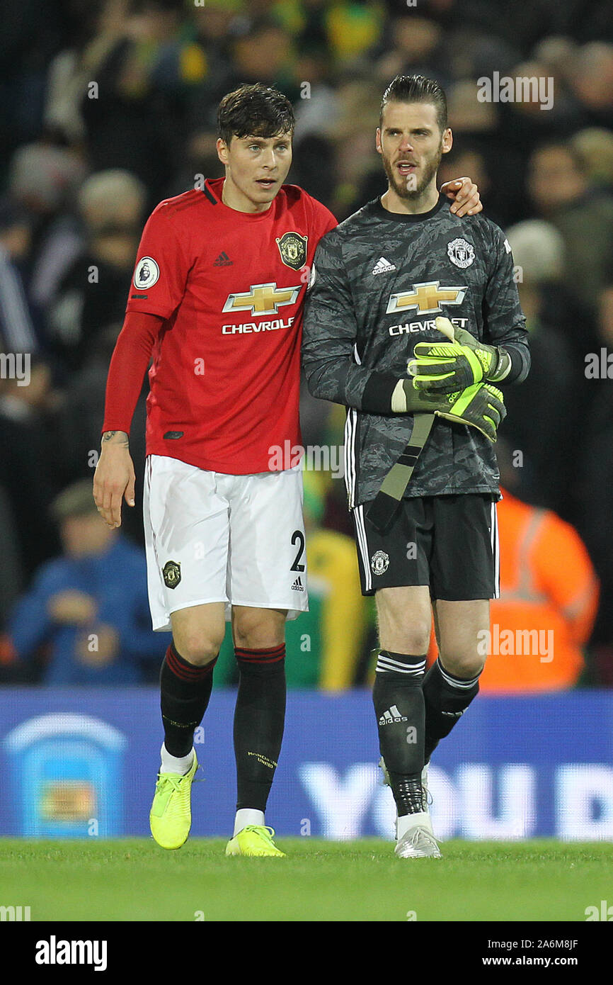Norwich, Regno Unito. 26 ott 2019. Victor Lindelof e David De Gea del Manchester United durante il match di Premier League tra Norwich City e il Manchester United a Carrow Road il 27 ottobre 2019 a Norwich in Inghilterra. (Foto di Matt Bradshaw/phcimages.com) Credit: Immagini di PHC/Alamy Live News Foto Stock