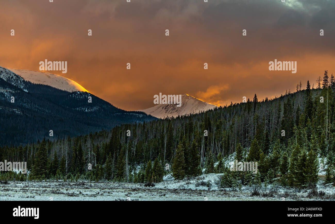 Una bellissima alba in Colorado National Park Foto Stock