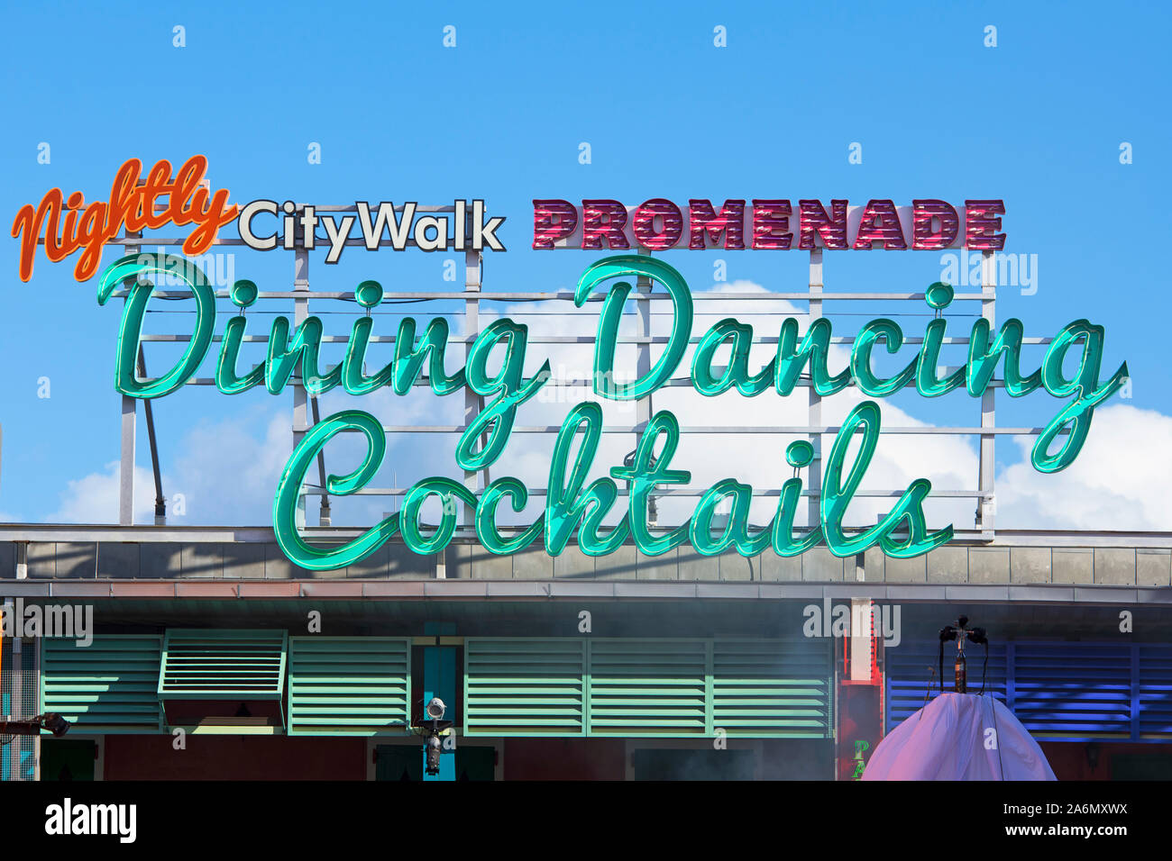 Ogni notte CityWalk Promenade, sala ballo Cocktail segno, CityWalk, Universal Studios, Orlando, Florida, Stati Uniti d'America Foto Stock