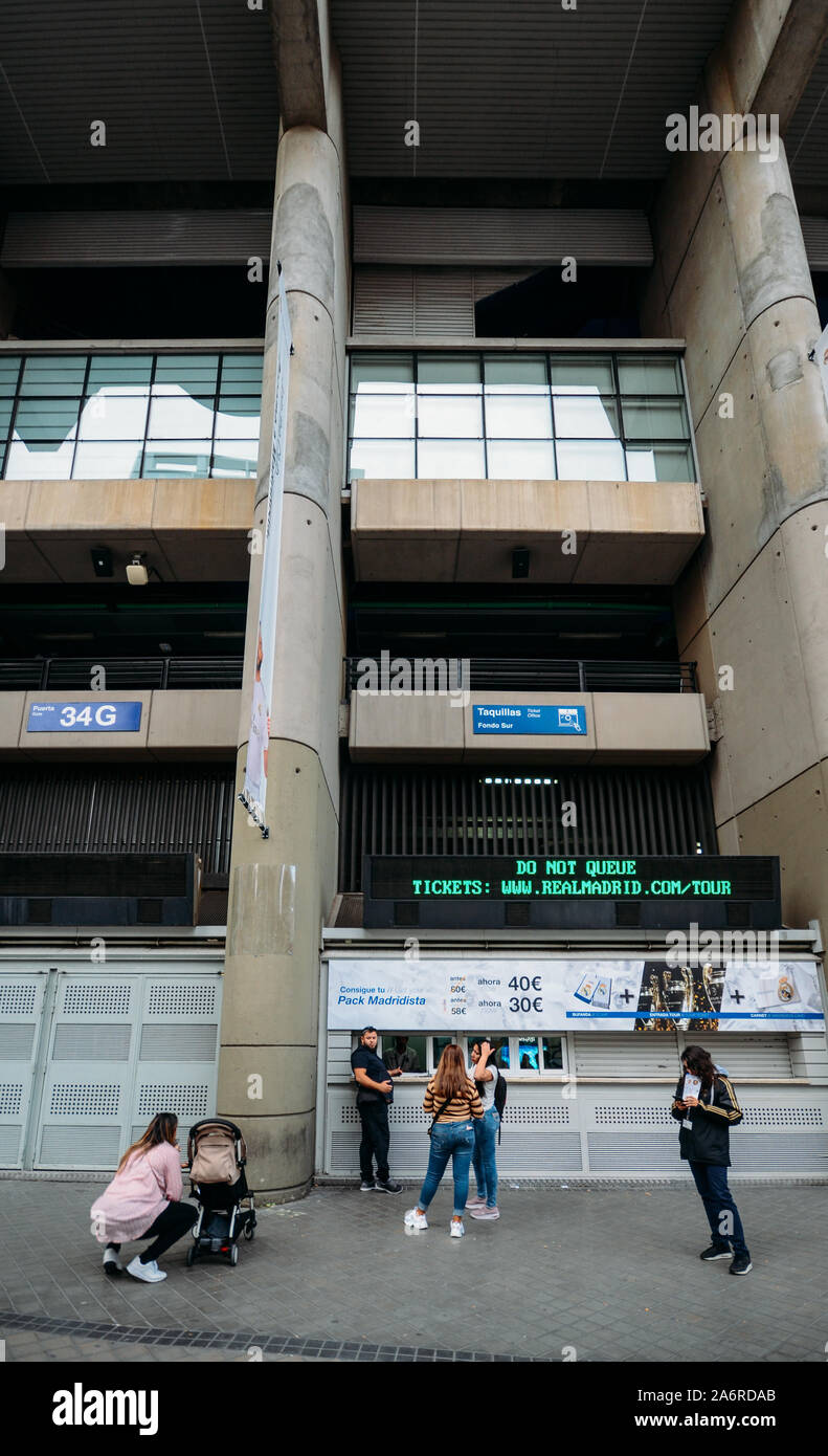 Madrid, Spagna - Ott 27, 2019: La biglietteria principale di Santiago Bernabeu Stadium Foto Stock