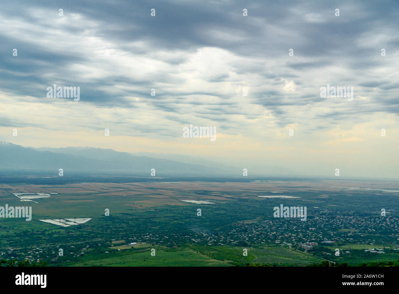 Vista della città Signaghi e Alazany valle, nella regione di Kakheti, Georgia Foto Stock