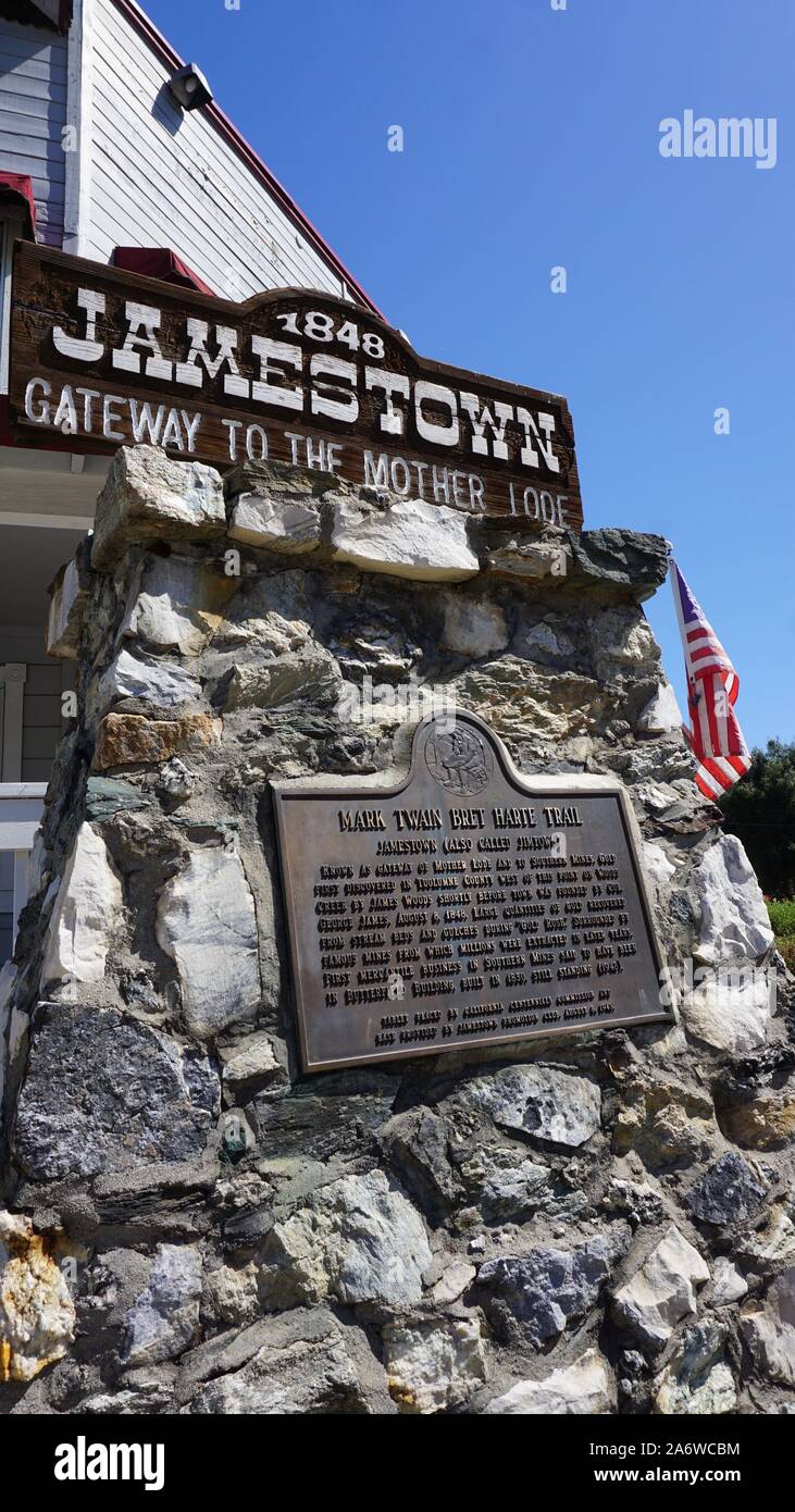 Segno: "1848 Jamestown Gateway per la Madre Lode' di fronte alla rosa selvatica Regali e galleria. Historic Jamestown, California. Gold Rush paese. Foto Stock
