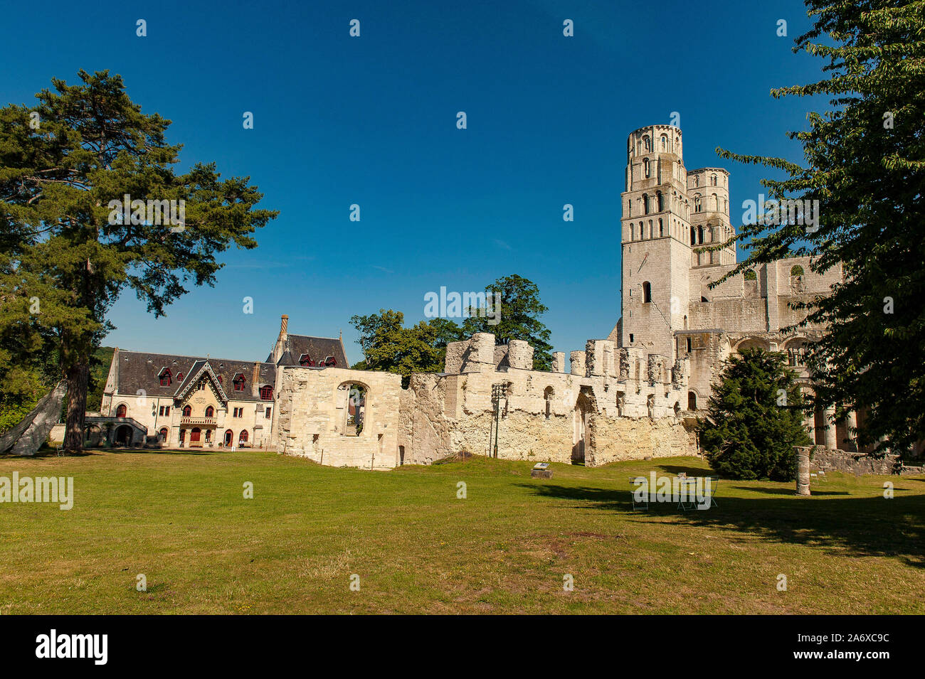 L' abbazia di Jumièges è considerata come la Normandia più bella rovina; Jumièges, Francia Foto Stock