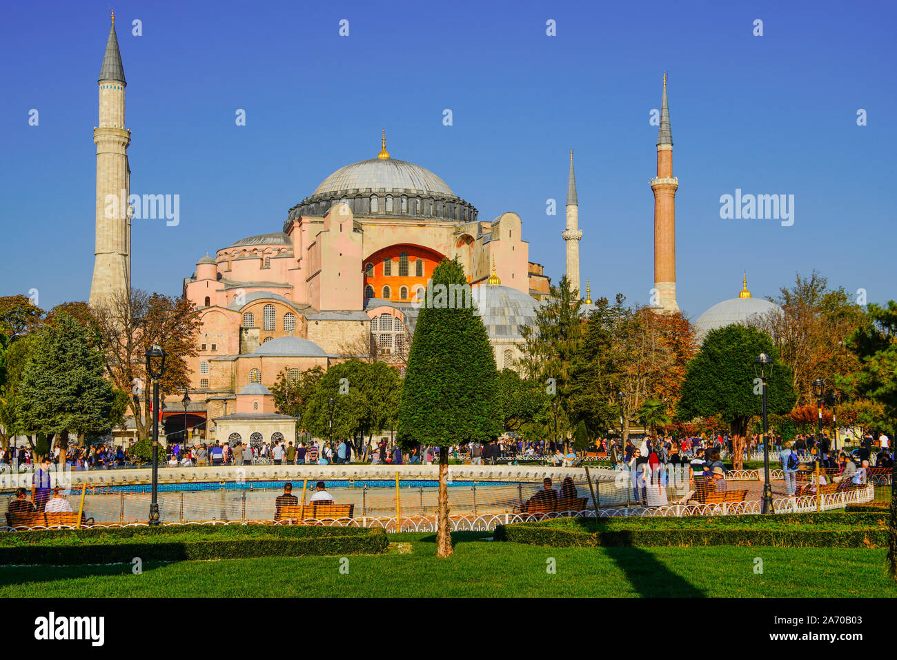 Vista della chiesa iconica Hagia Sophia, Est della cattedrale ortodossa di Istanbul, in Turchia. Foto Stock