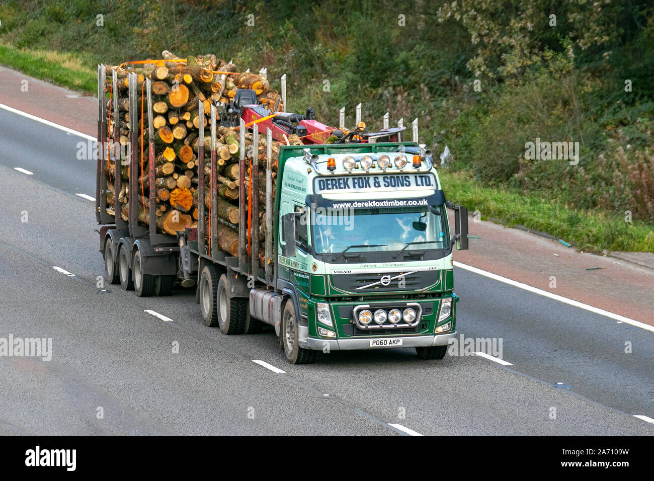 Haulage furgoni, camion, trasporto, carrello, cargo, veicolo, consegna, commerciali, trasporti, industria, catena logistica del trasporto merci, sulla M6 a Lancaster, Regno Unito Foto Stock