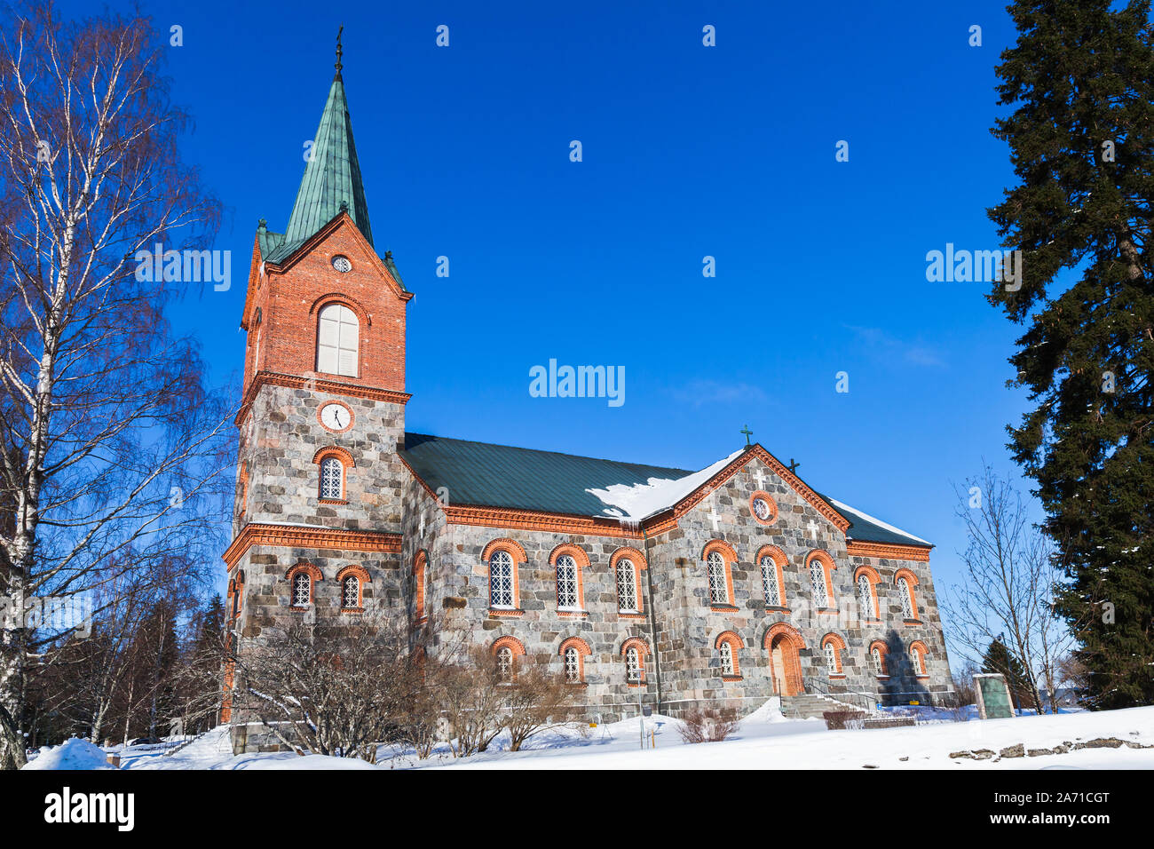 Juva chiesa alla soleggiata giornata invernale. Esso si trova nel Savo meridionale regione della Finlandia Foto Stock