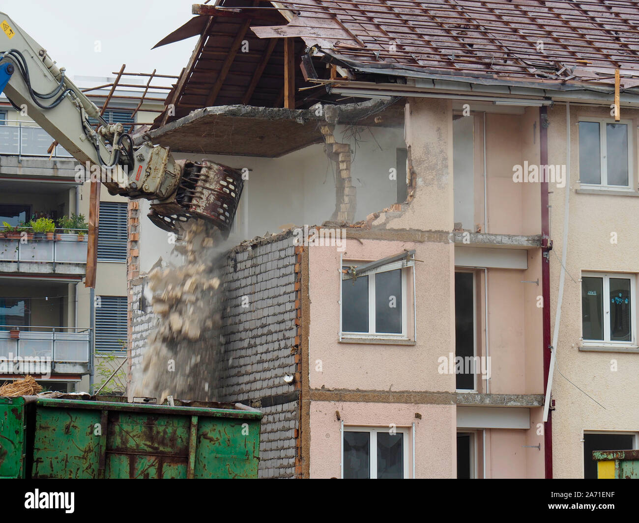 Abbruch einer Wohnsiedlung in Regensdorf ZH Foto Stock