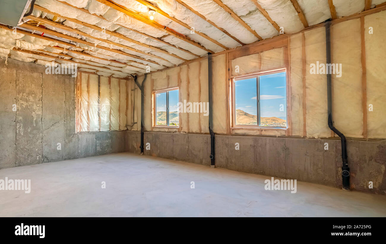 Telaio Panorama Camera incompiuta in una nuova build house Foto Stock