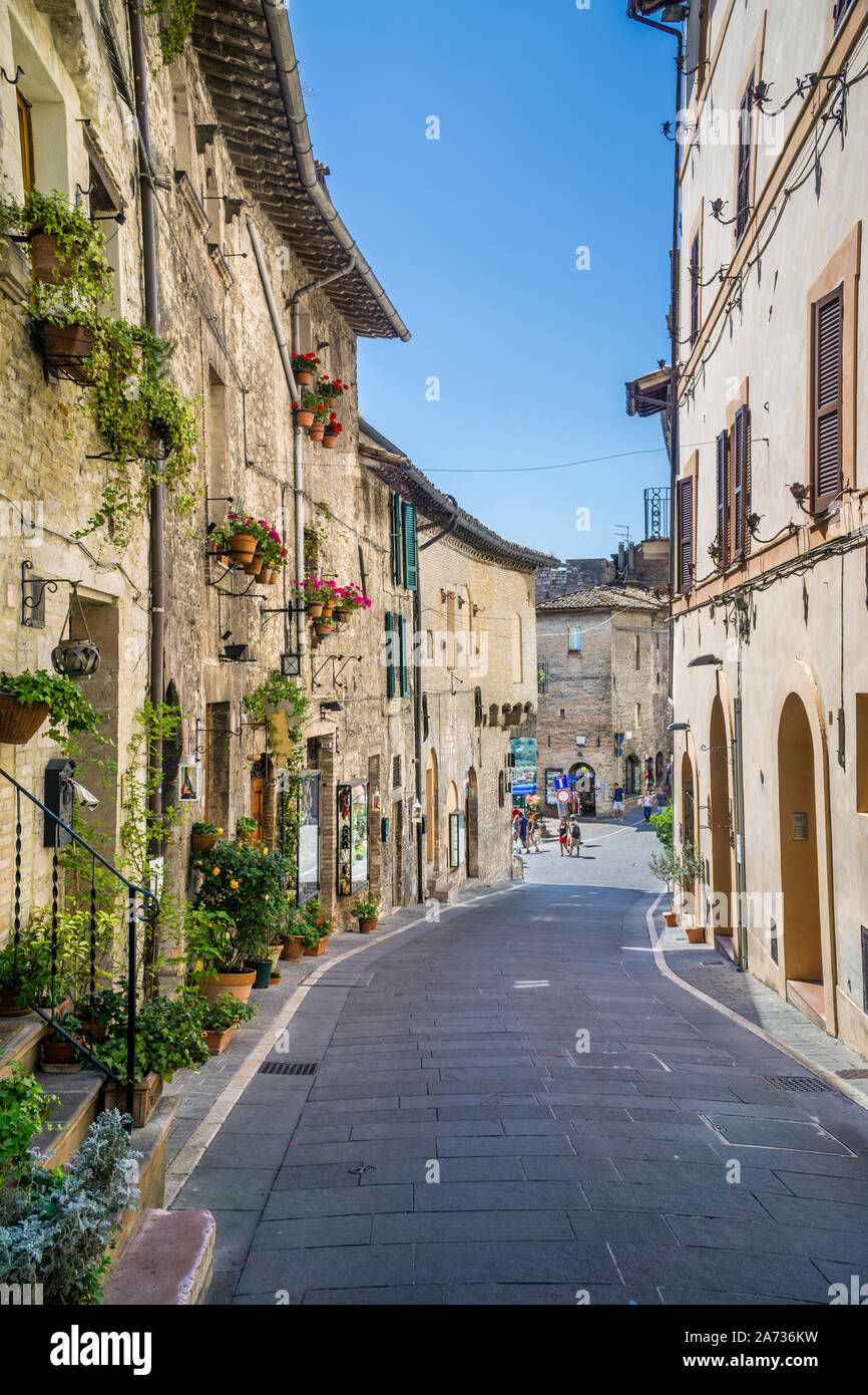 Antiche case di pietra in Via Fontebello, Assisi, Umbria, Italia Foto Stock