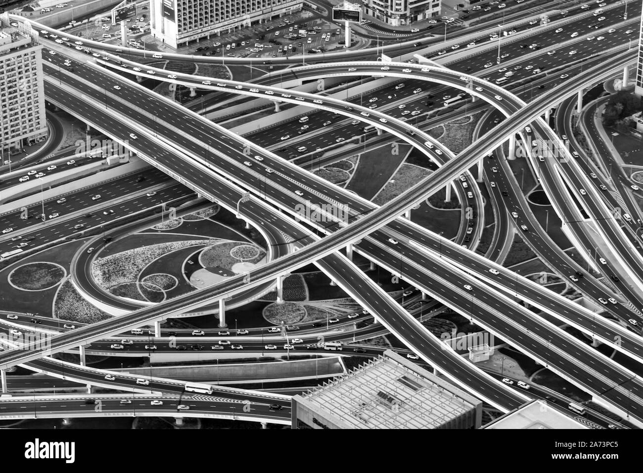 Vista aerea di una autostrada interscambio stradale in Dubai Emirati Arabi Uniti Foto Stock