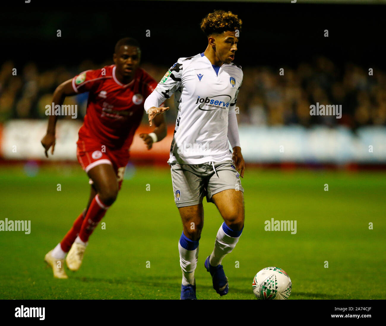 Londra, Regno Unito. Ottobre 29 Courtney Senior di Colchester Regno durante la Coppa Carabao quarto round tra la città di Crawley e Colchester United at Foto Stock