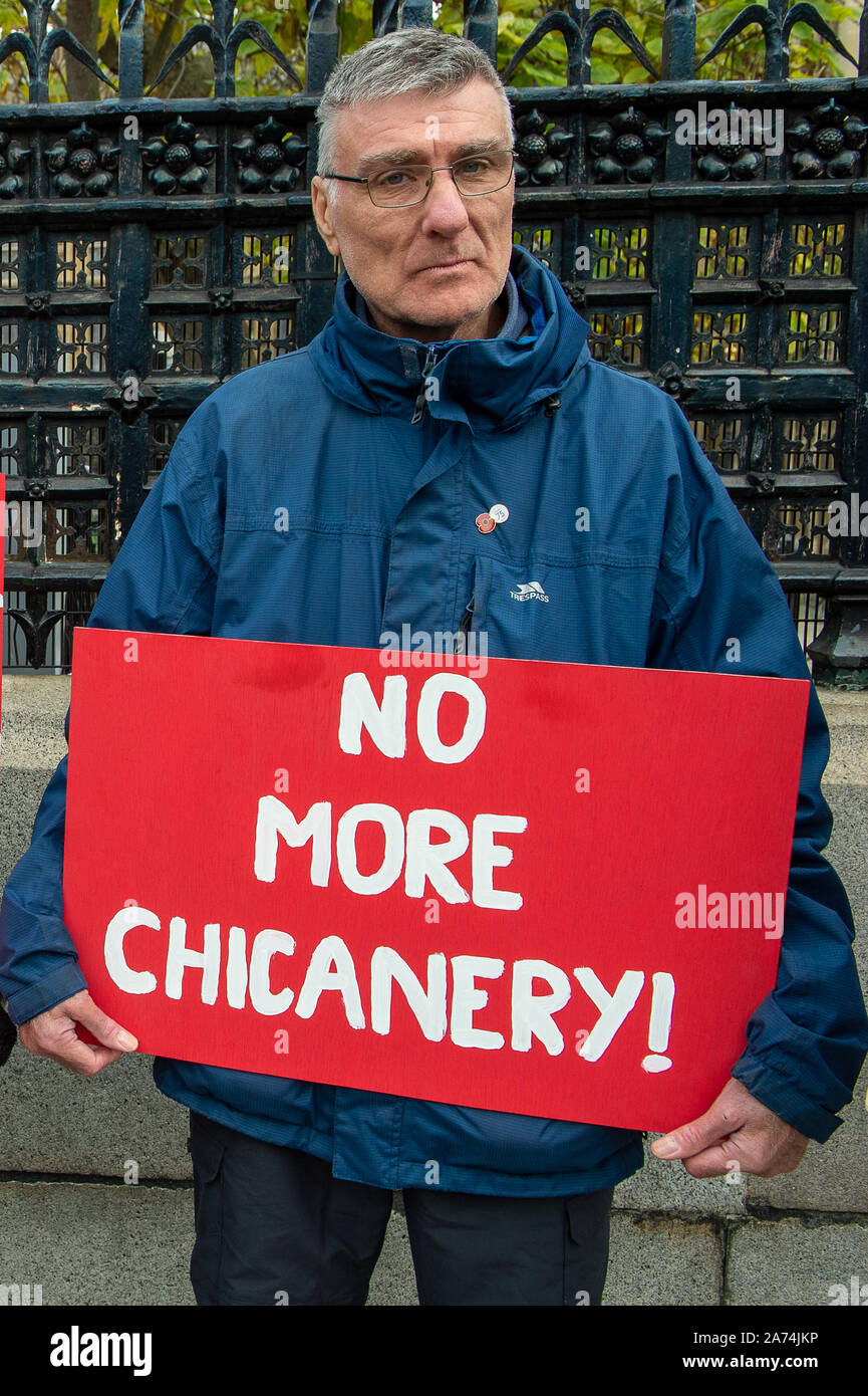 Westminster, Londra, Regno Unito. 29 ottobre, 2019. Brexit lasciare gli attivisti al di fuori della House of Commons il giorno di elezione generale è chiamato. Credito: Maureen McLean/Alamy Foto Stock