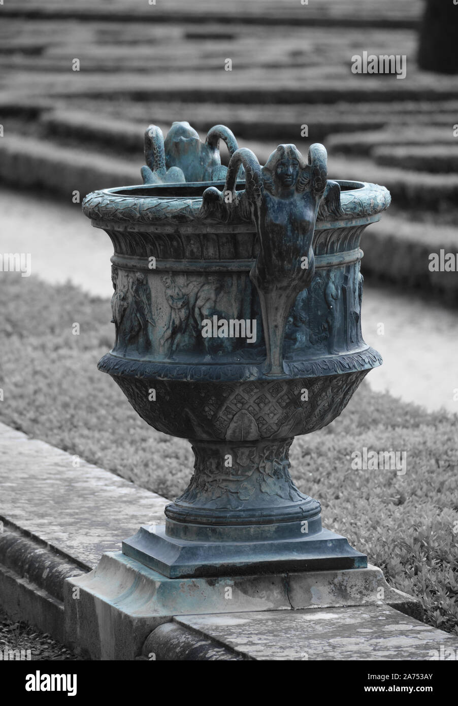 Vaso di piombo con le donne Foto Stock