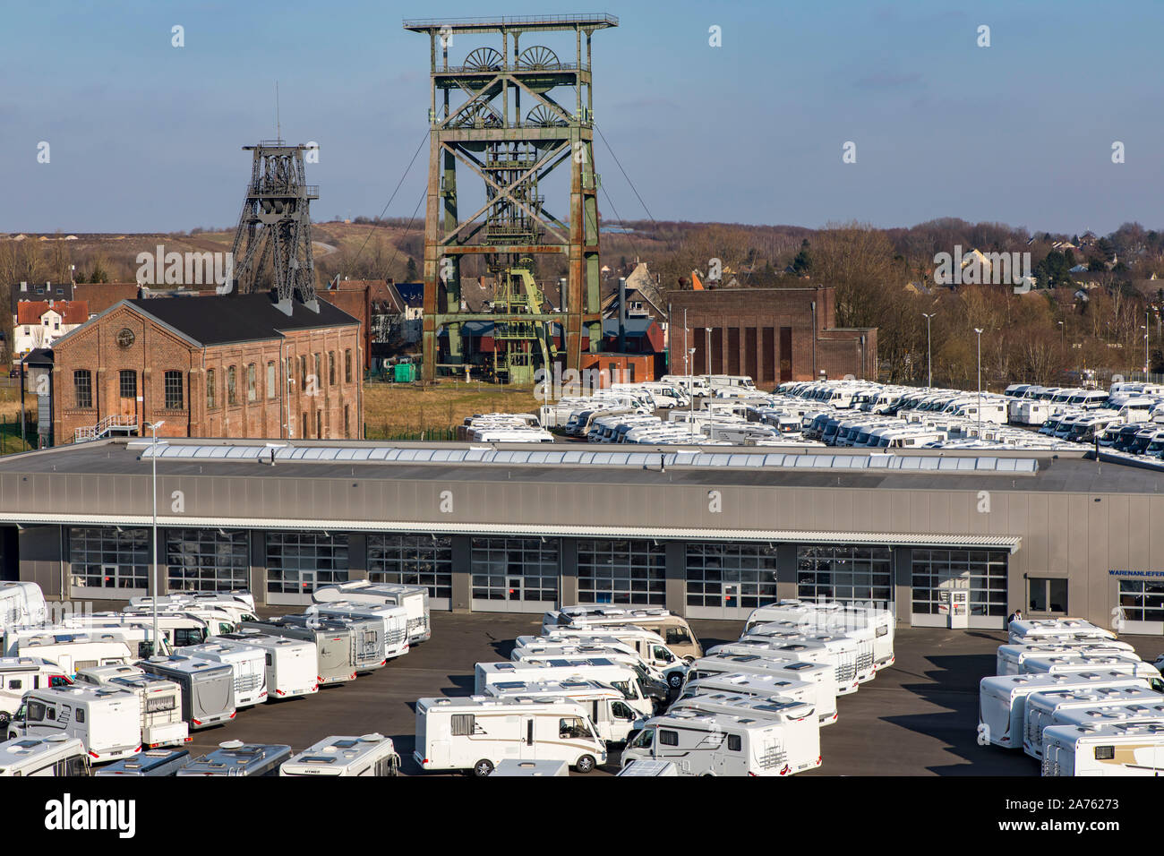 Il primo disco della miniera di carbone di Gneisenau a Dortmund Derne, sulla sinistra la Tomson-Bock torre di avvolgimento e sulla destra il Doppelbock torre di avvolgimento sopra s Foto Stock