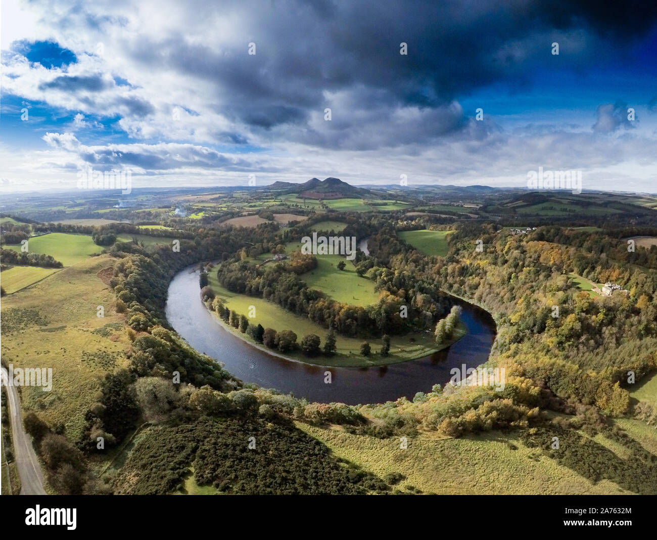 La Tweed e Eildon Hills da Scott's View Foto Stock