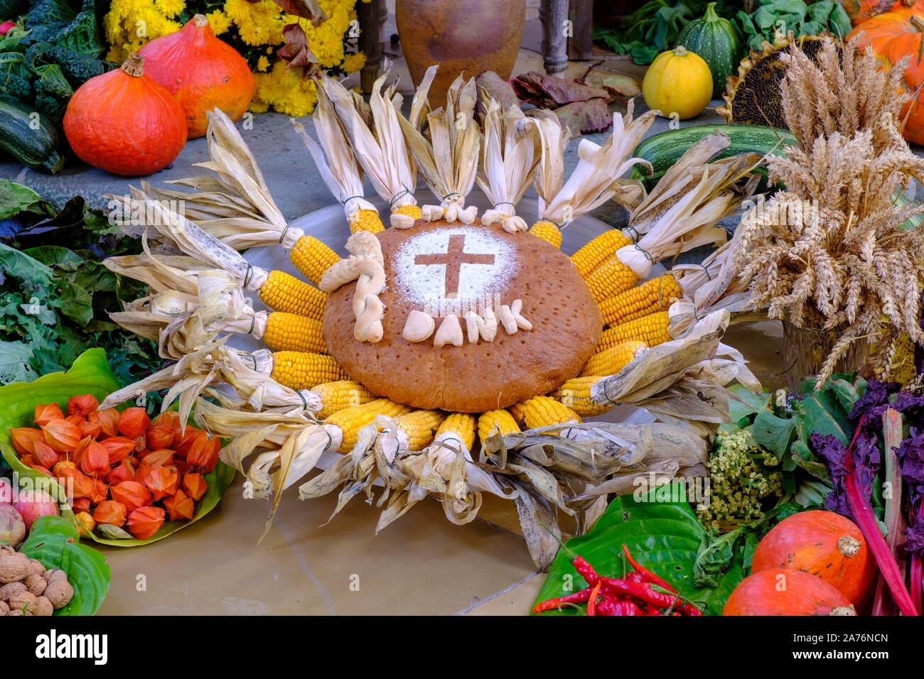 Frutta e verdura al giorno del Ringraziamento altare, ringraziamento, san Kilian, Bad Heilbrunn, Alta Baviera, Baviera, Germania Foto Stock